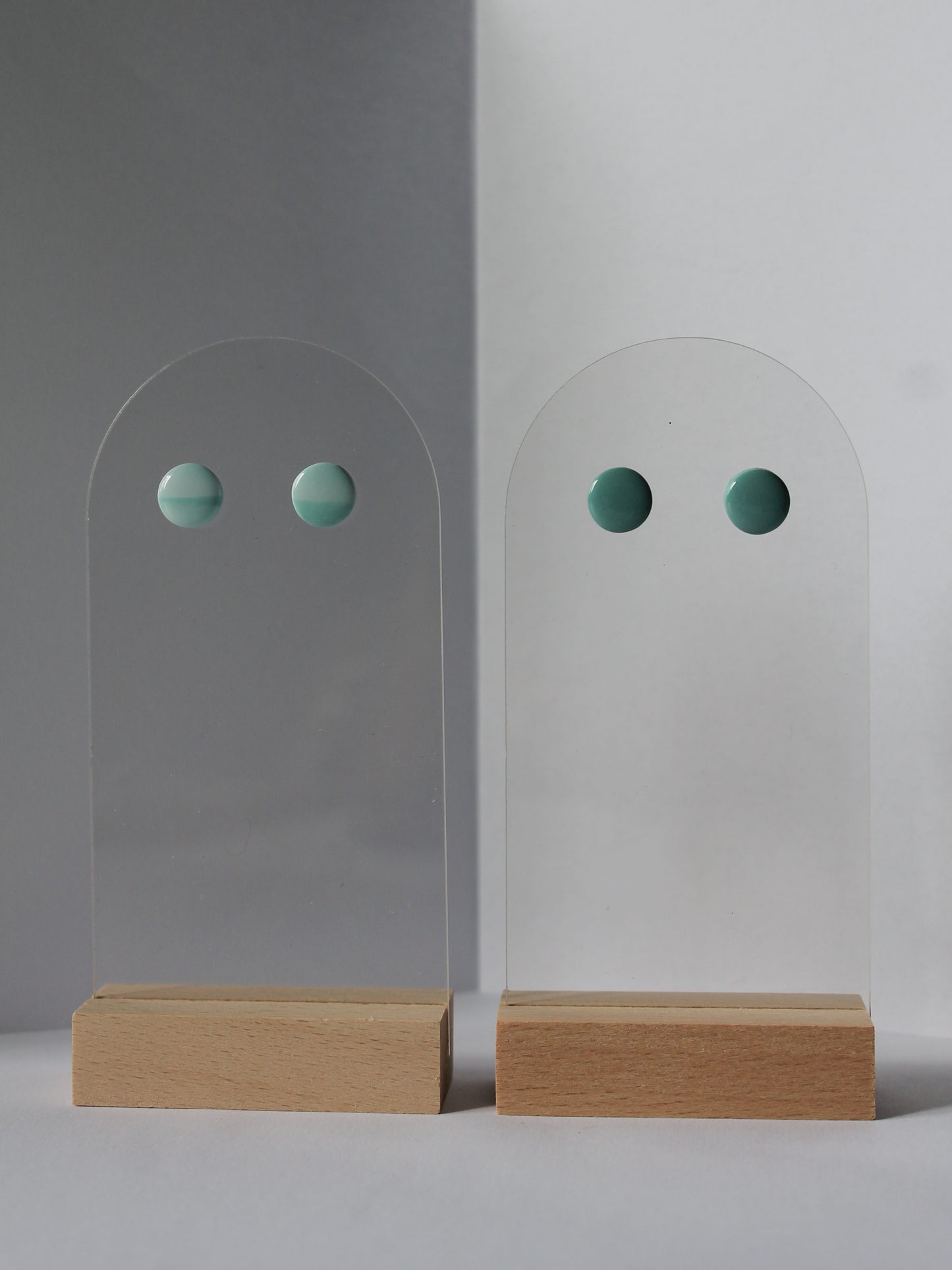 Lot de deux paires de puces d'oreilles