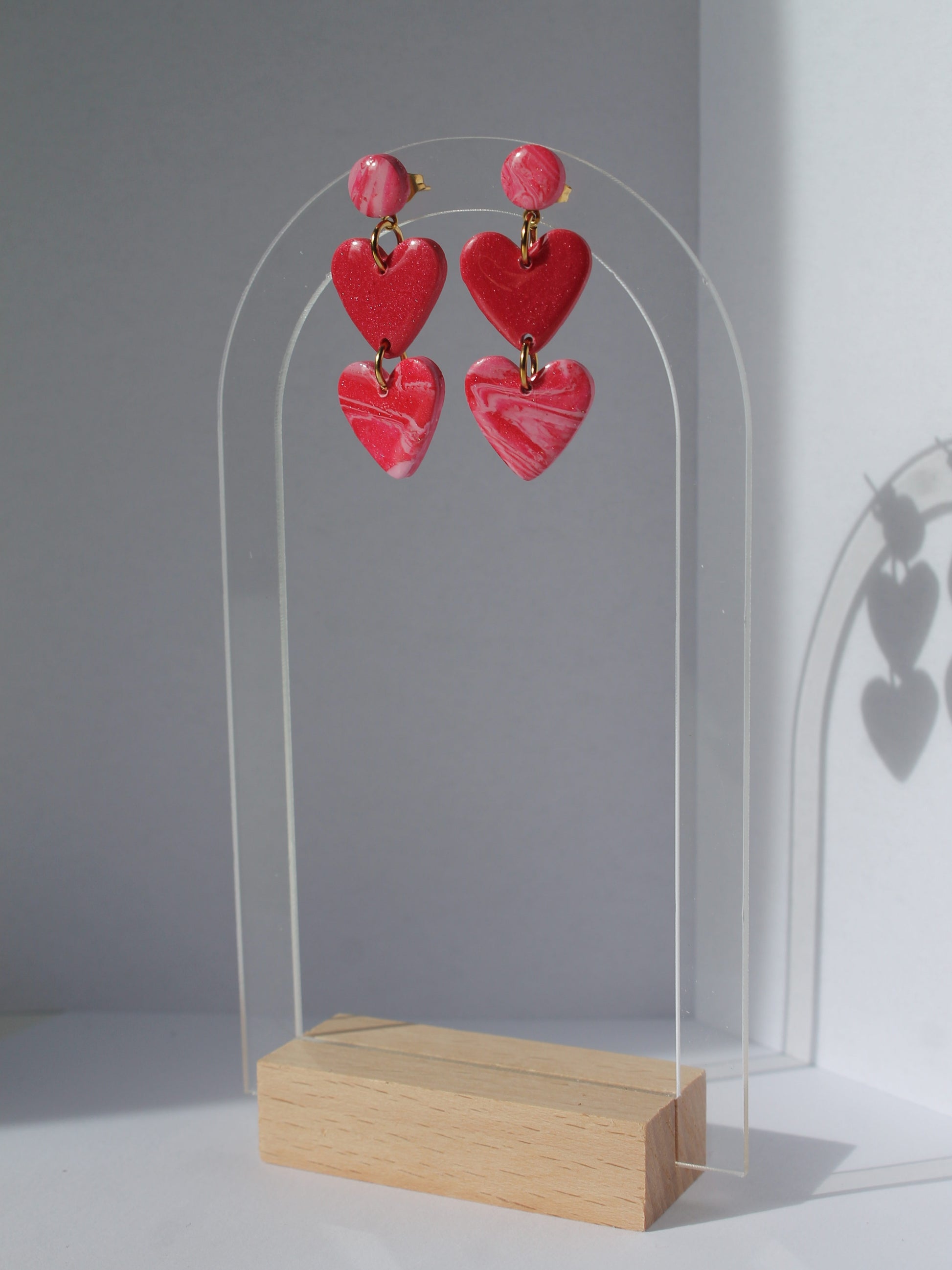 Boucles d'oreilles cœur rouge et rose plusdelles 