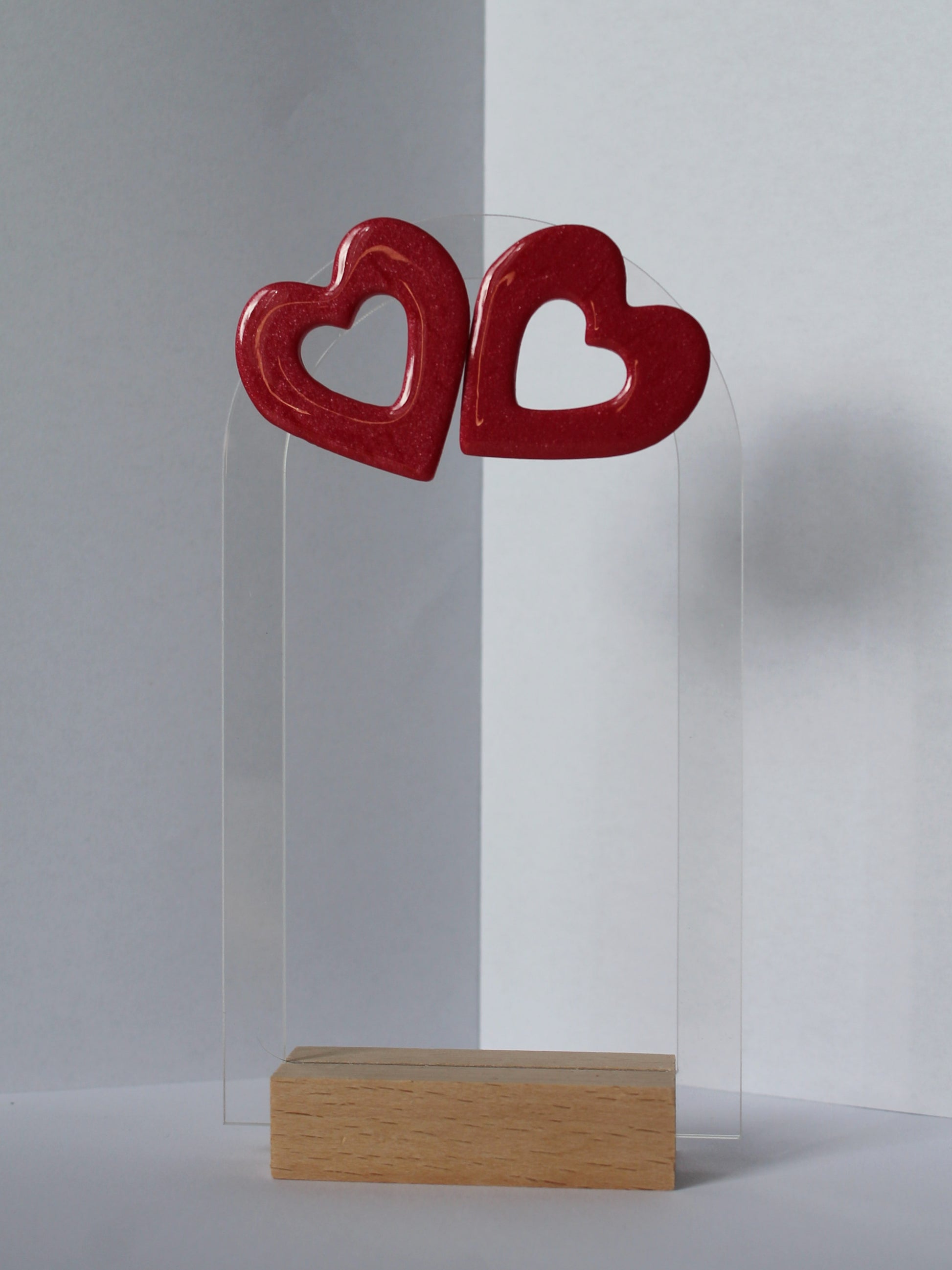 Boucles d'oreilles cœur rouge plusdelles 