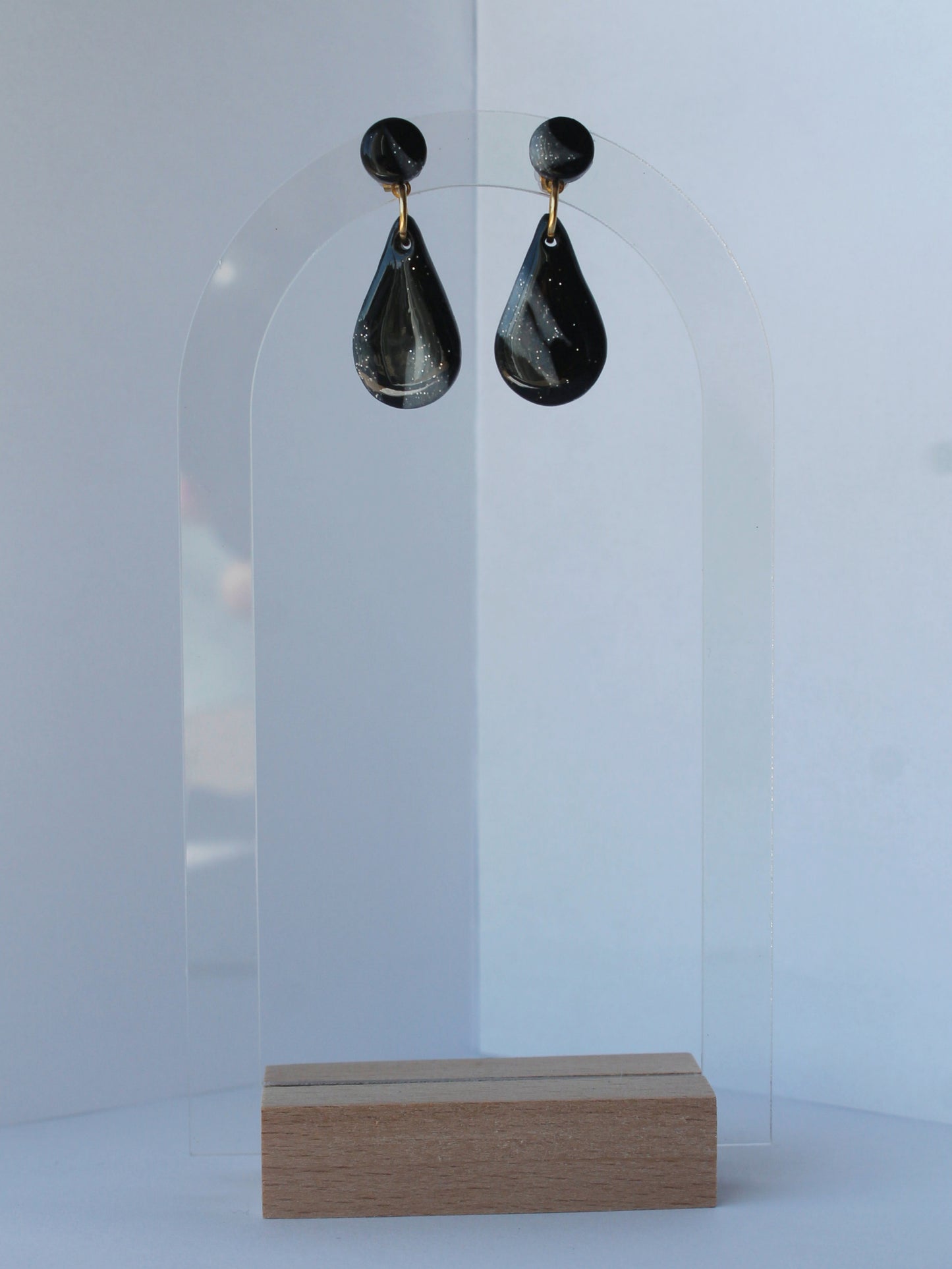 Boucles d'oreilles noires