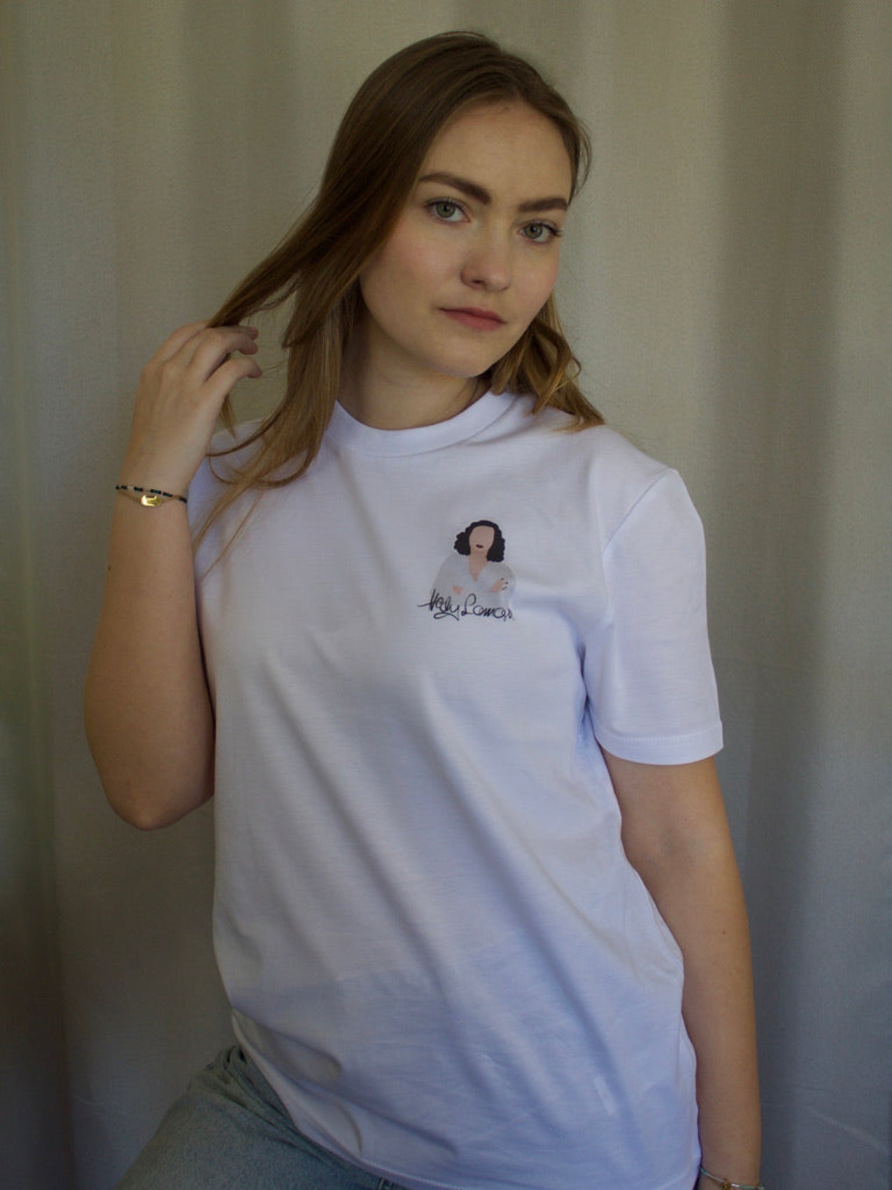 T-shirt Hedy Lamarr 2 porté par une femme 
